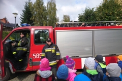 Wizyta strażaków w naszym przedszkolu (10)
